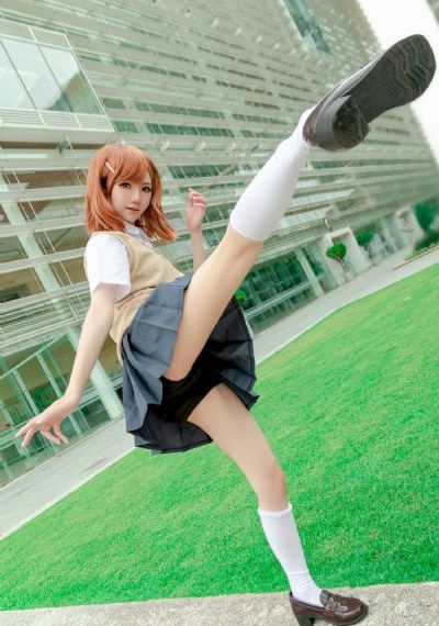 同伊
